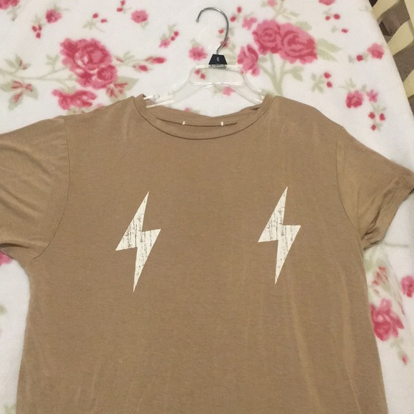 Urban Outfitters Tops - Electric feel tan tee